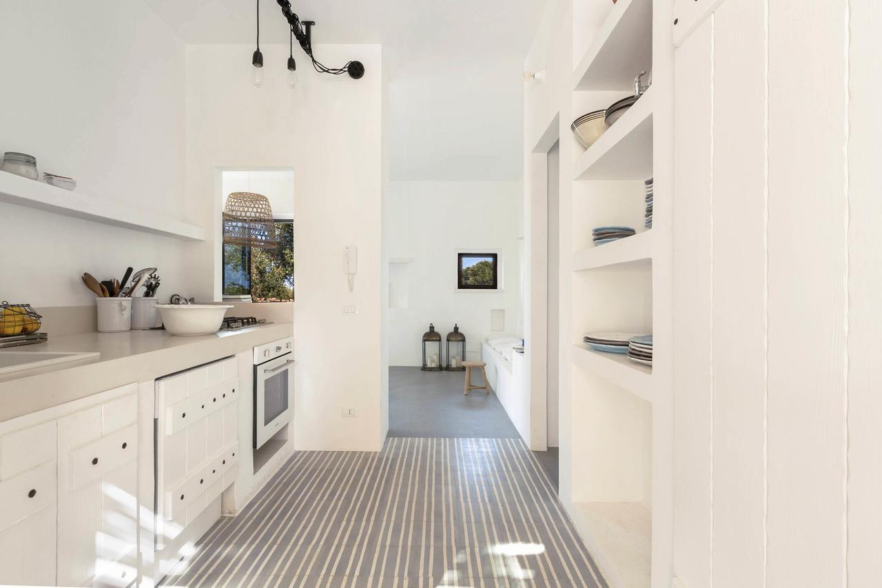 Вилла Casale Con Cipresso Остуни Экстерьер фото